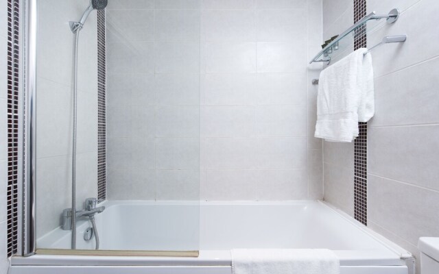 Lovely 1BR Flat Overlooking Southwark Park