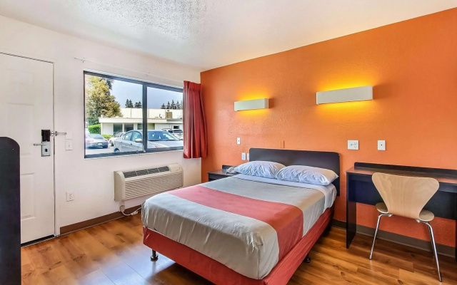 Motel 6 Sunnyvale, CA - South