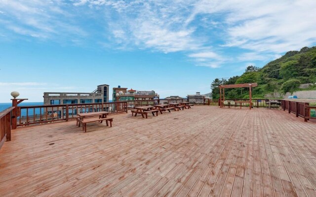 Yeongdeok Sea Village Pension