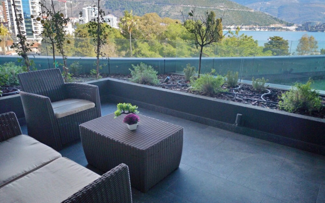 Wine One Bedroom Apartment -28