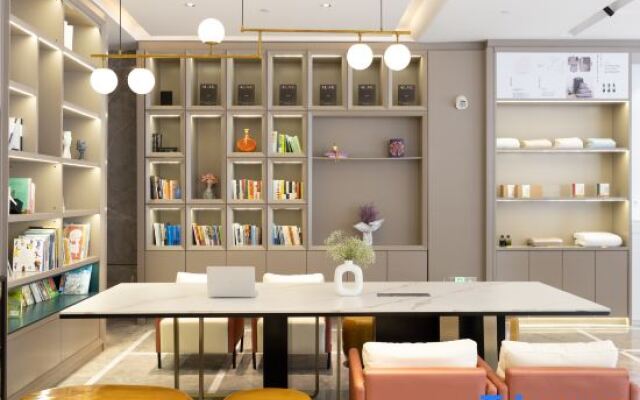 Tongliao Wanda Plaza Atour Hotel