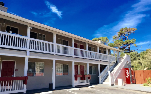 Pelican Inn Monterey