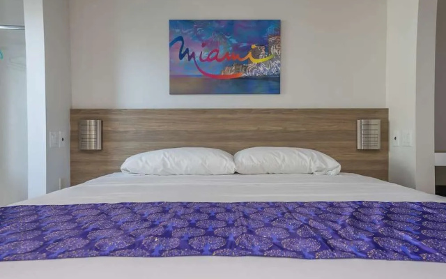 The Biscayne Hotel
