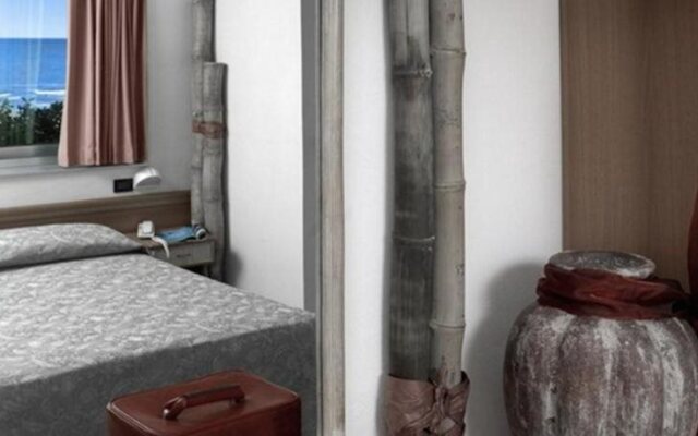 Altamarea Residence & Family Hotel