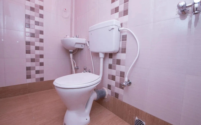 Silver Inn By OYO Rooms