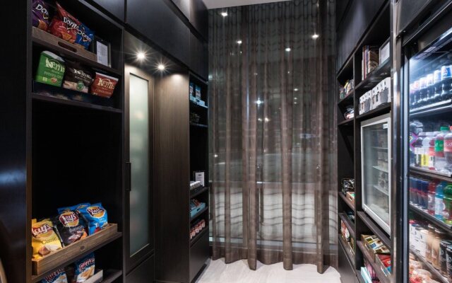 AC Hotel by Marriott Boston Cleveland Circle