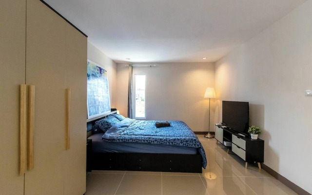 Tiny House Srinakarin At Sri Bearing Station