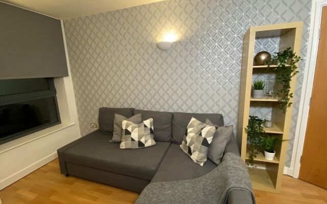 West One Aspect - City Apartment With A View
