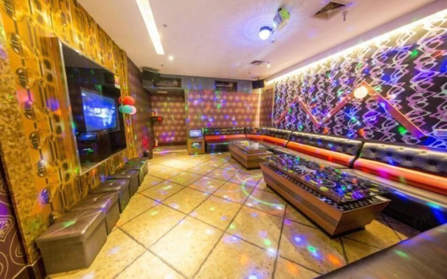 Huangguang Holiday Hotel