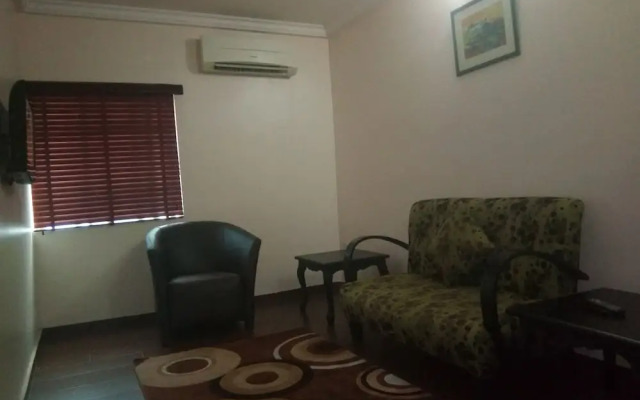 Neocourts Hotel