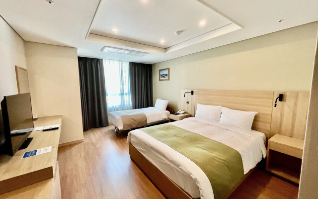 Crown Harbor Hotel Busan