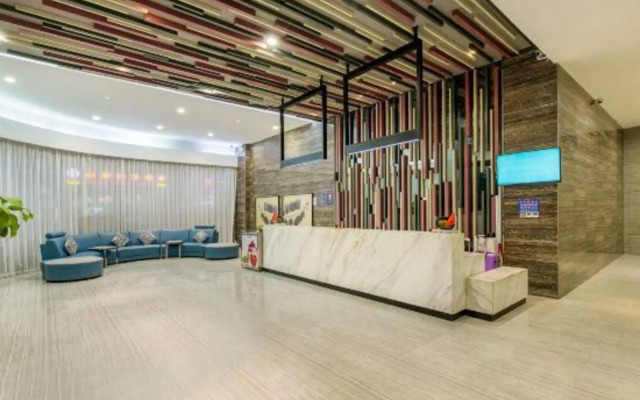 Guanggu Hotel