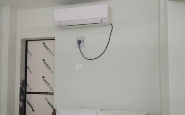 CPR Residency by iROOMZ