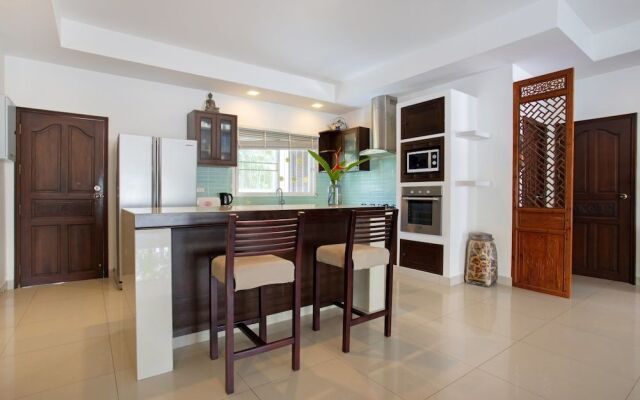 Tropical Thai Style 4BR Pool Villa Fanny