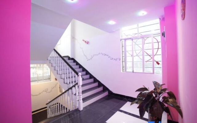 Aichao Qingqing Love Theme Inn