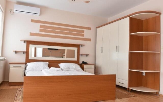 Hostel Mir