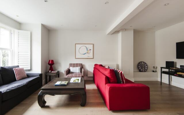 Lovely Putney Home by the Thames