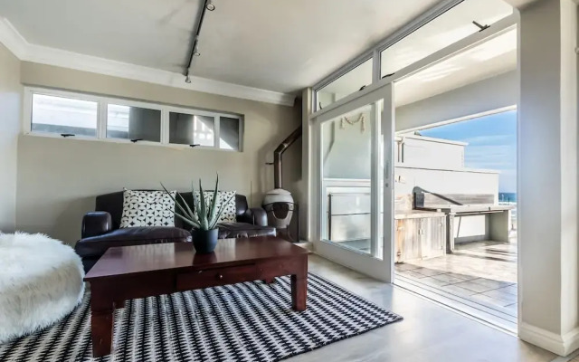 Dutton's Cove Guesthouse