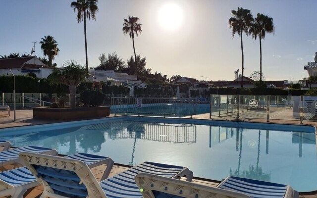 Nelidas Pri. Bungalow Pool & wifi free.