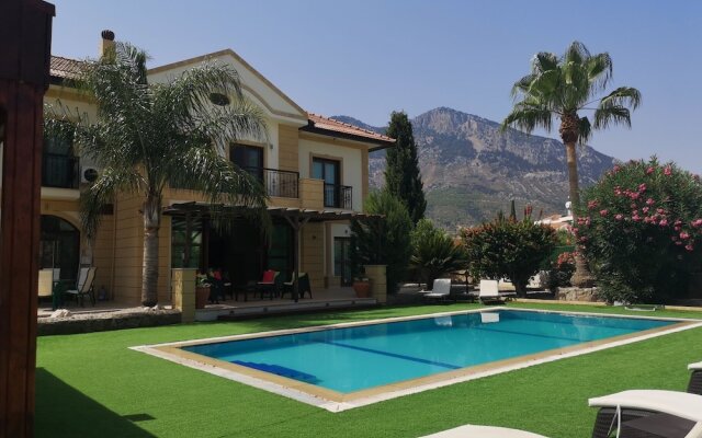 Lapta Villa