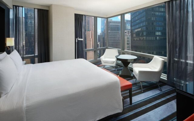 Courtyard by Marriott New York Manhattan / Central Park