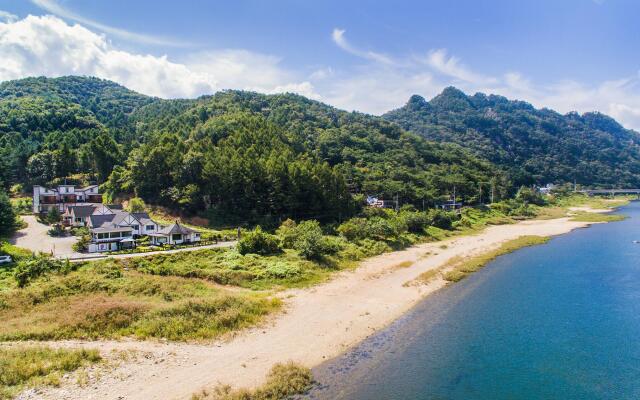 Hongcheon le grangshario pension