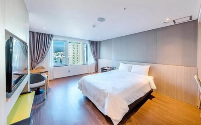 Noblepia Hotel