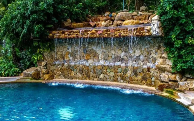 Patong Beach Gardens - Pool, Fast Wifi, Smart TVs