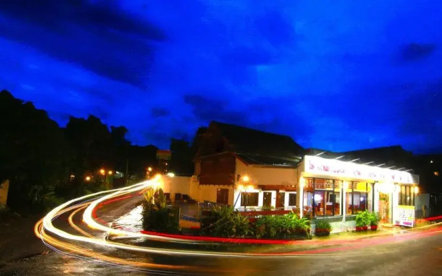 Vang Vieng Victory Hotel