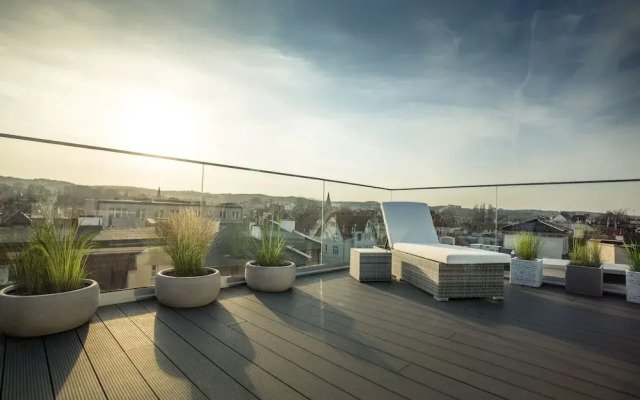 Sky and Sea Apartment by Renters