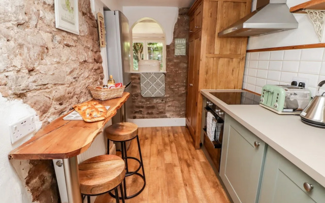 Old Pump Cottage