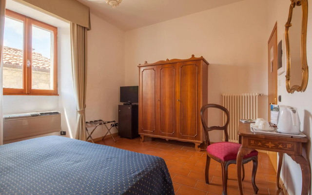 Hotel Titano