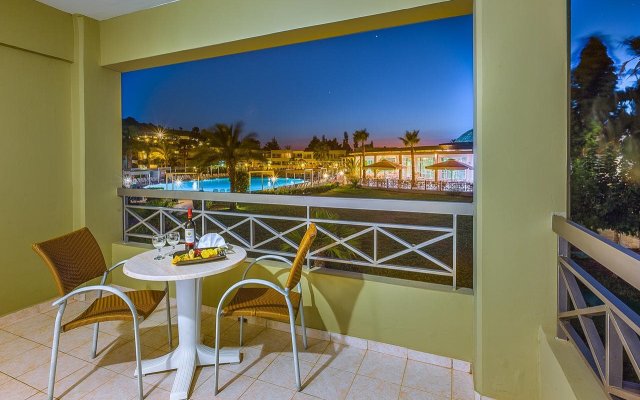 Kipriotis Maris Suites - All Inclusive