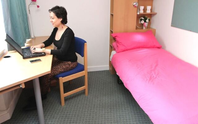 Friendship House - Hostel