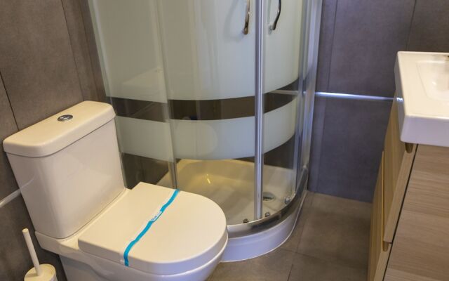 Blue River Apartments