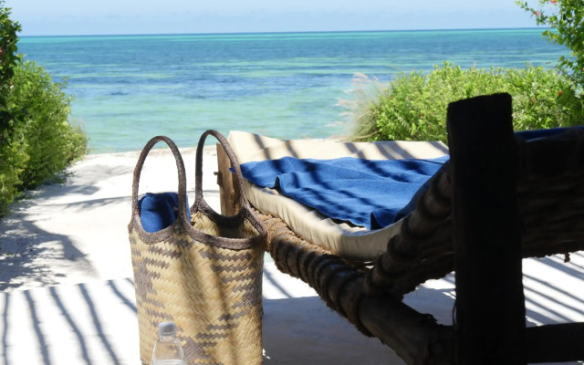 Zanbluu Beach Hotel