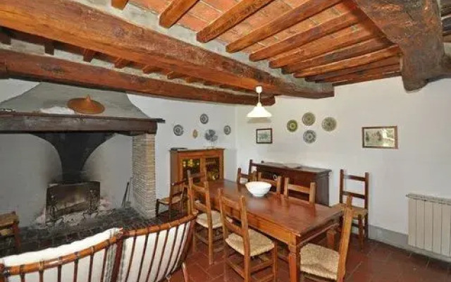 Borgo Elena