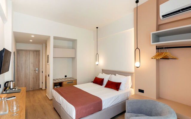 The City Hotel & Suites