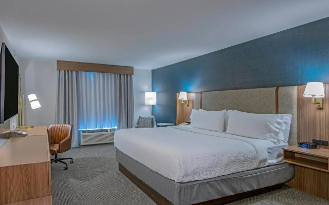 Holiday Inn Hotel & Suites Kamloops by IHG