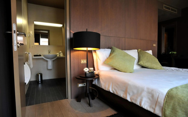 Flanders Hotel