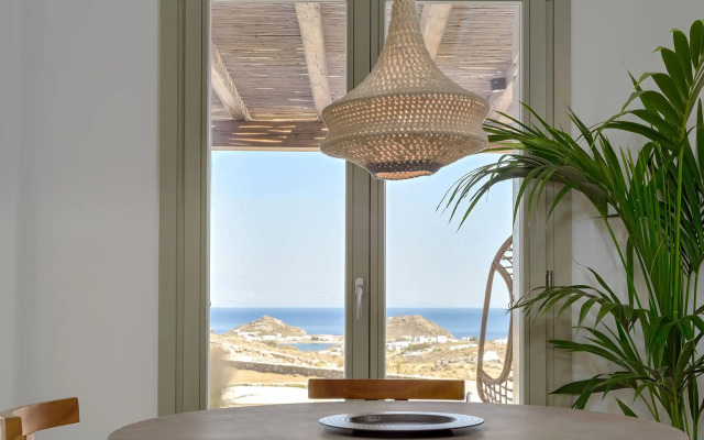 Villa Yasemin on the Rock
