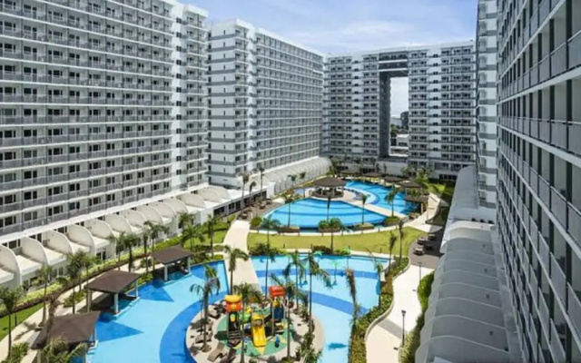 Timeless Pasay City Apartment for Rent