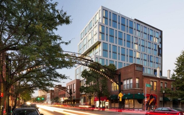 Le Méridien Columbus, The Joseph