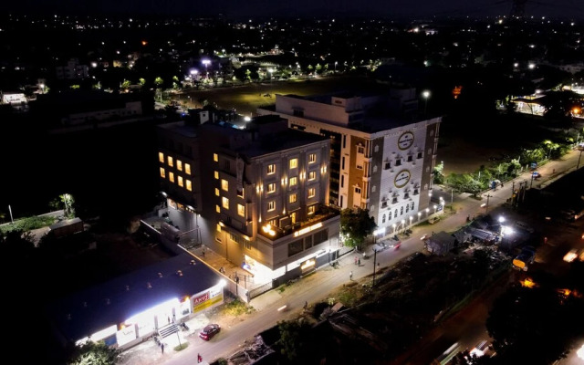 V Five Hotel