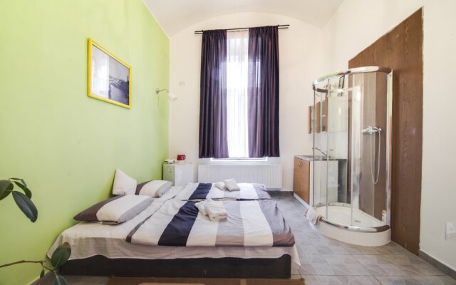 Apartment Zarra