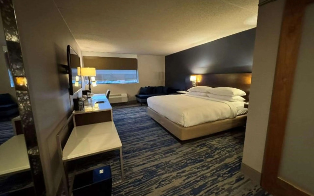 Skyline Hotel Detroit Airport, SureStay Collection by BW