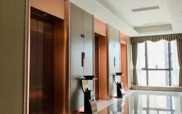 Venus Royal Hotels (Zhongshan Dongfeng Center)