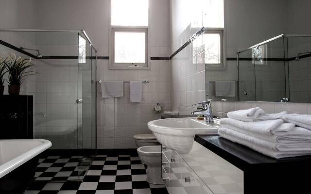 Specialty Accommodation – Adelaide Dress Circle Apartments