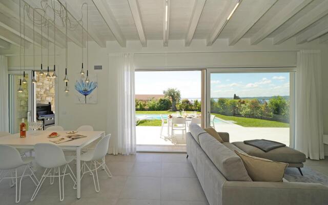 Villa Ester - P.IVA in Moniga del Garda
