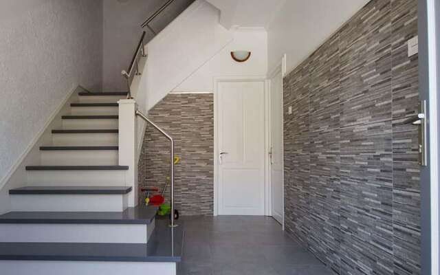 Apartment - 3 Bedrooms with Pool, WiFi and Sea views - 107778